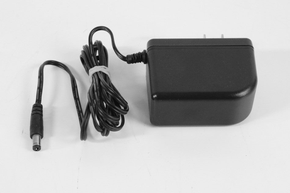 UU324-1220 12V2A DC形状:センターピン無し←要確認! 【中古品】