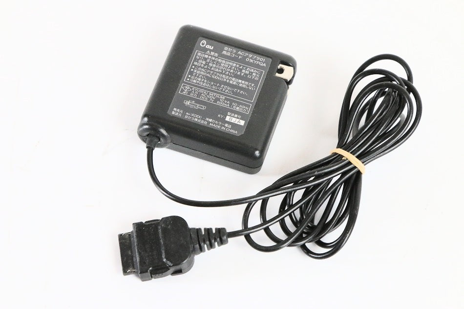 au 京セラ ACアダプタ01 01KYPQA 【中古品】