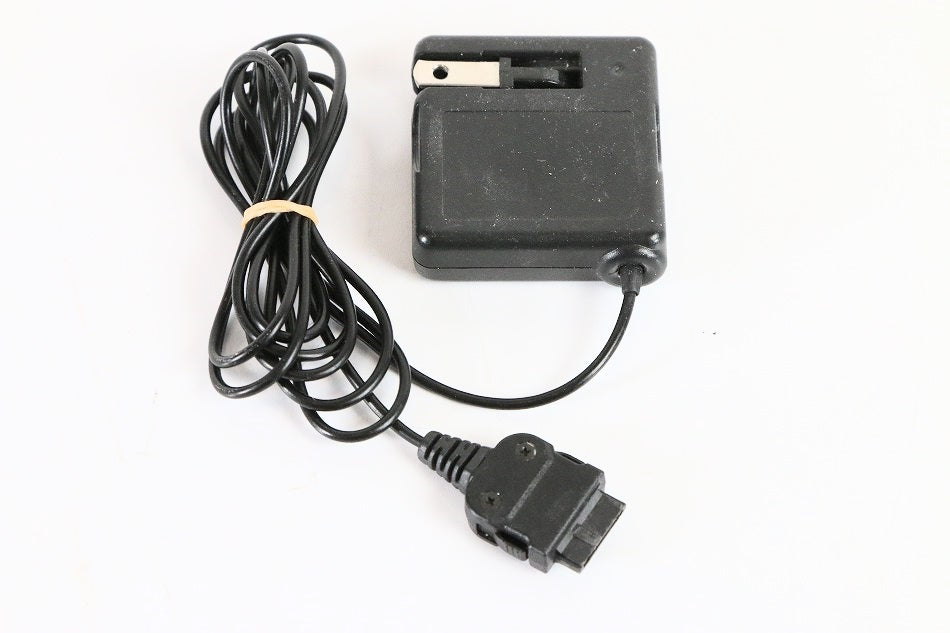 au 京セラ ACアダプタ01 01KYPQA 【中古品】