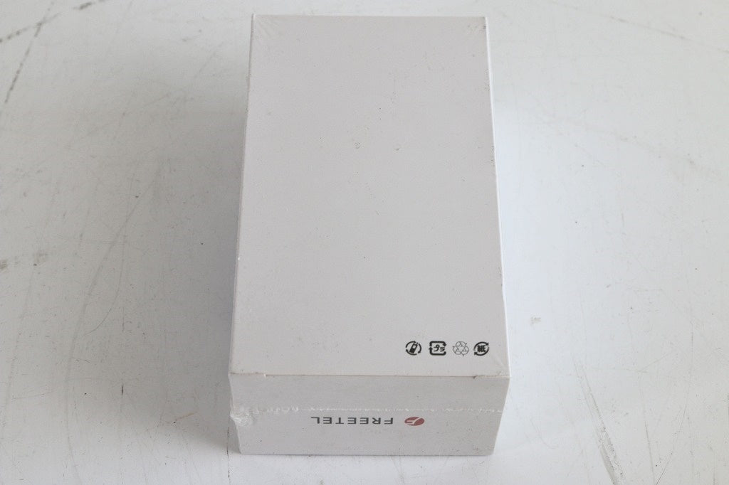FREETEL Priori3S (ネイビー) FTJ152B 【中古未開封品】