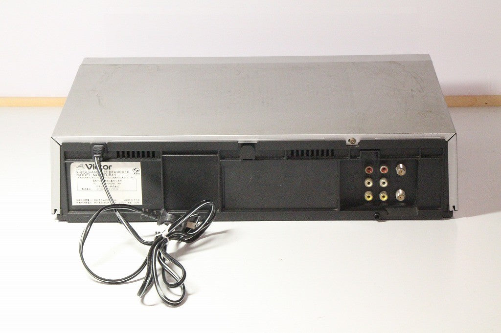 VHSビデオデッキ ビクター HR-B11 【中古品】