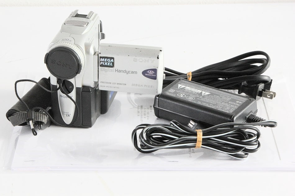 SONY DCR-PC101 デジタルビデオカメラ miniDV 【中古品】