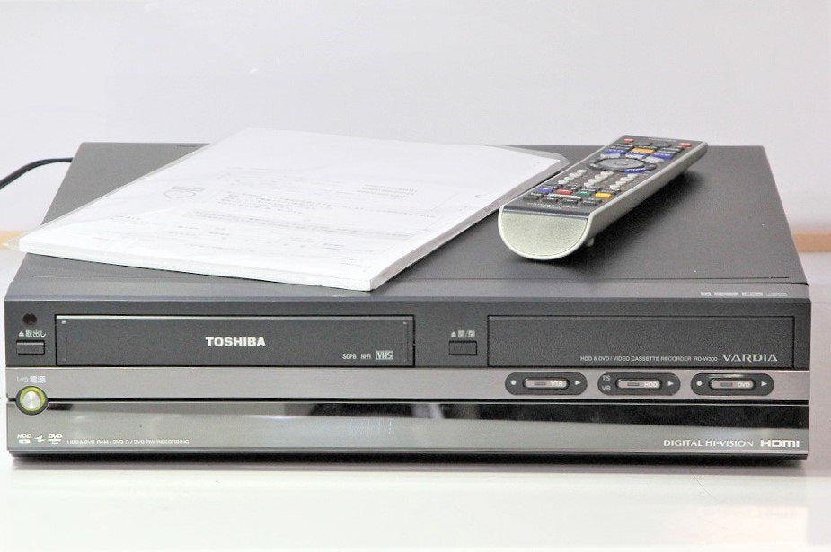 TOSHIBA 東芝 VARDIA RD-W300 VHS一体型HDD/DVDレコーダー 300GB 地デジ 【中古品】
