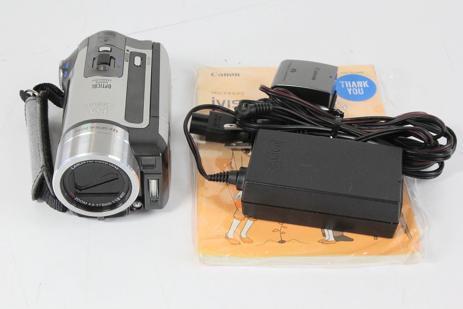 Canon フルハイビジョンビデオカメラ iVIS (アイビス) HF10 iVIS HF10 (内蔵メモリ16GB+SDカード) 【中古品】
