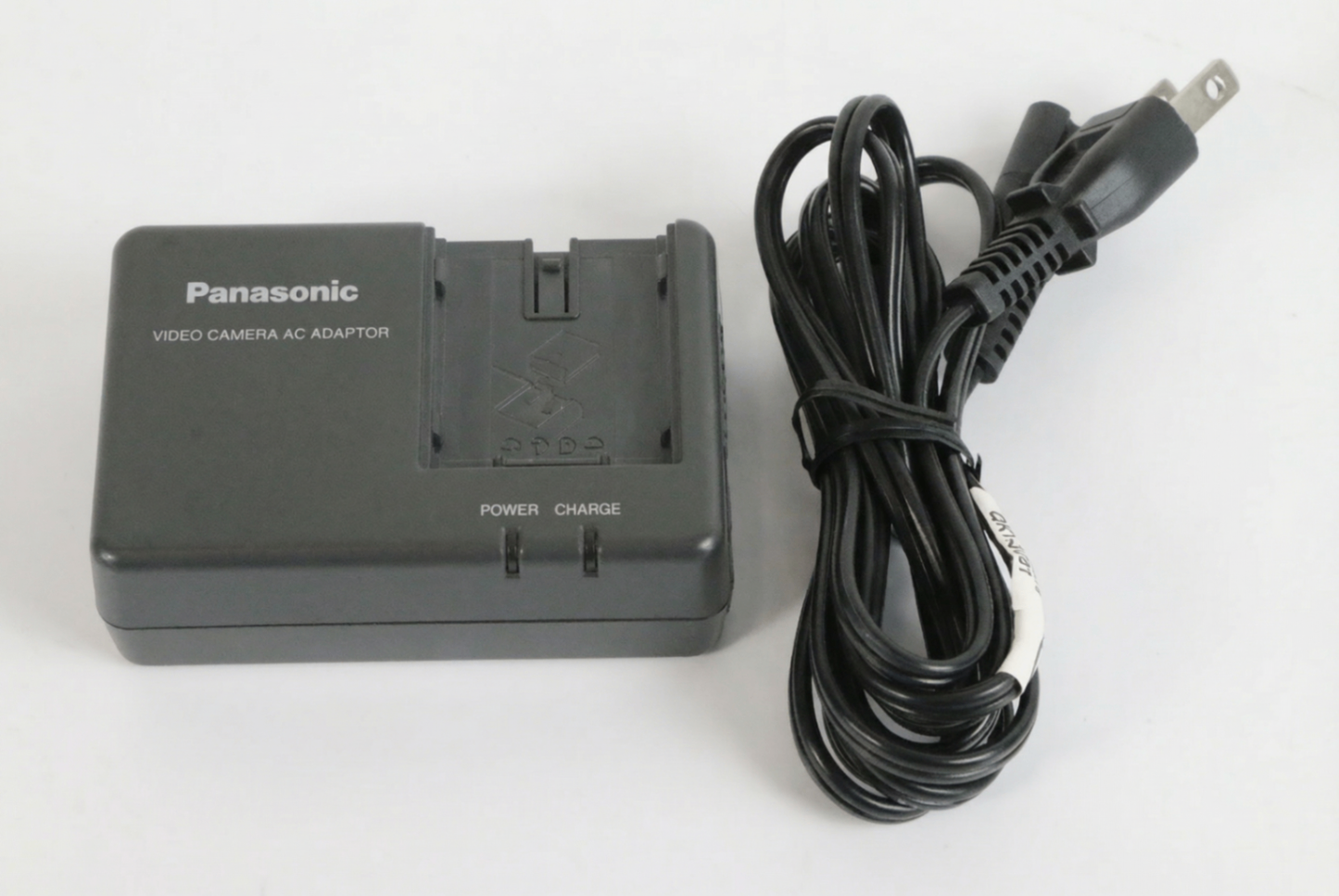 Panasonic VSK0629 ビデオカメラ用バッテリー　充電器　【中古品】