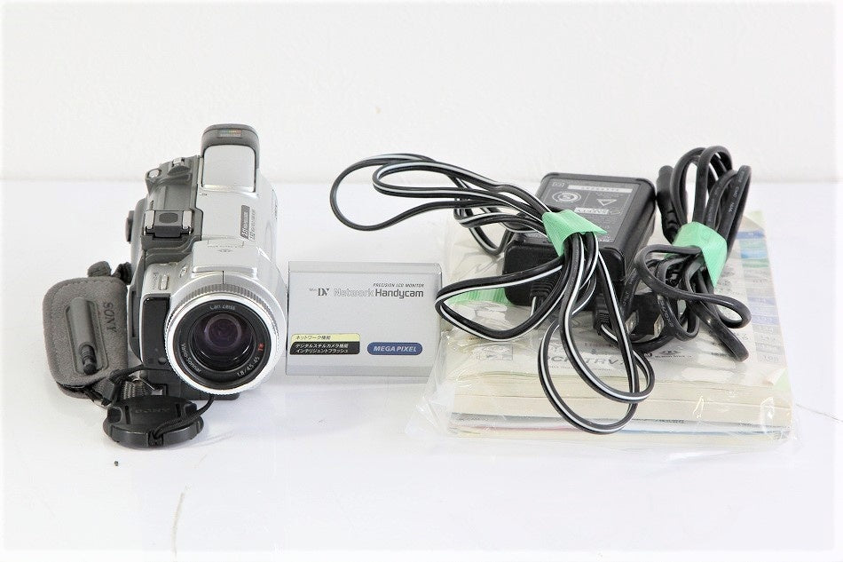 SONY miniDVビデオカメラ DCR-TRV70K　【中古品】