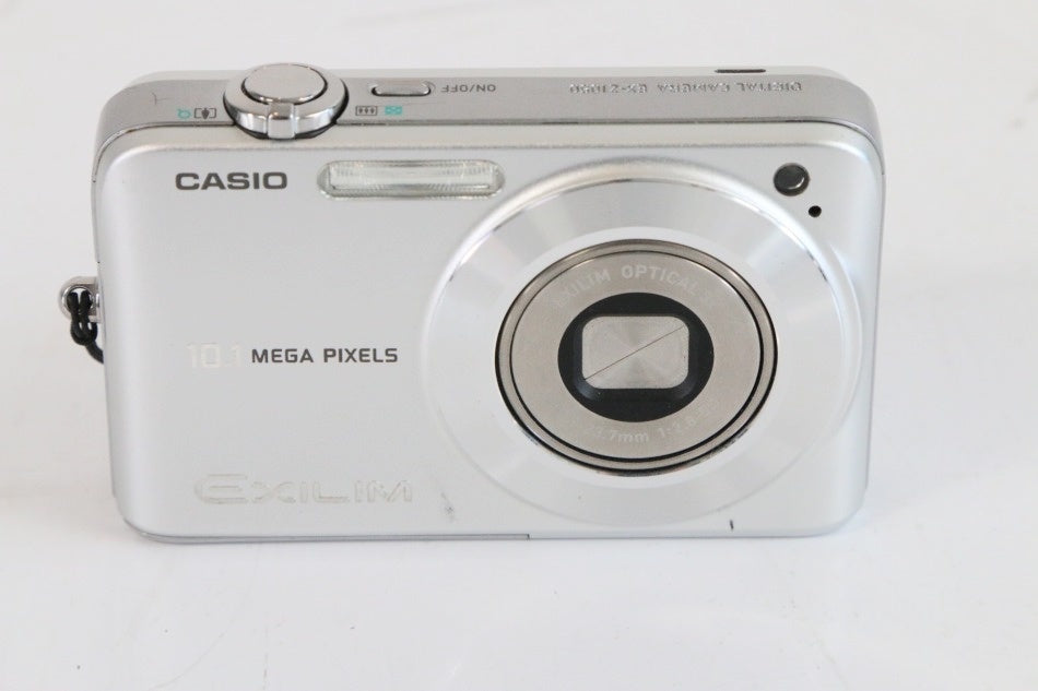 CASIO デジタルカメラ EXILIM (エクシリム) ZOOM EX-Z1050SR シルバー　【中古品】