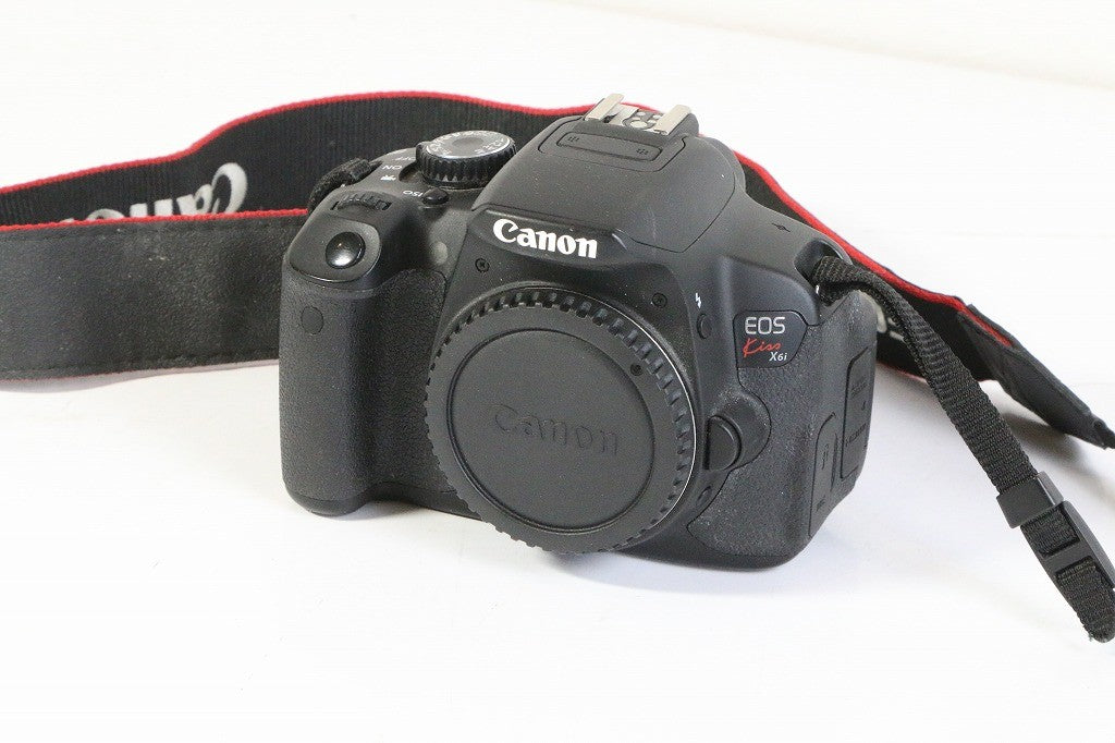 Canon デジタル一眼レフカメラ EOS Kiss X6i レンズキット EF-S18-135mm F3.5-5.6 IS STM付属 KISSX6i-18135ISSTMLK　【中古美品】