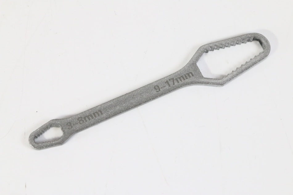 レンチ 両面二頭設計 可変口径 便利工具 3mm-17mmナットに対応 自動車 バイク整備 便利ツール シルバー　【新品】