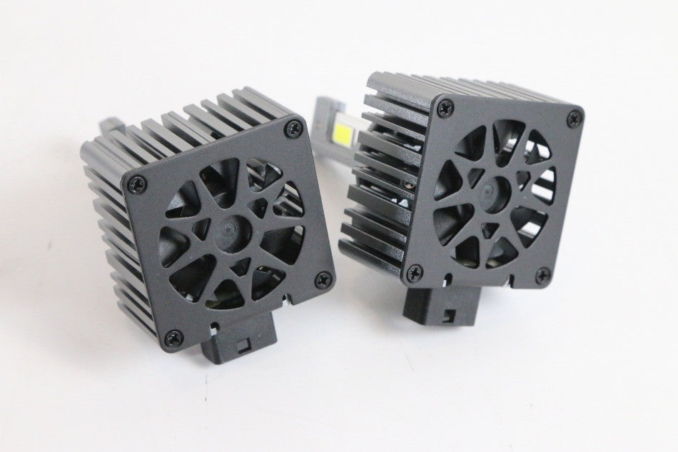 D1S D1R LEDヘッドライト 爆光40000LM 車検対応 キャンセラー内蔵 ポン付け 両面発光 HID交換用 12V/24V 2個　【新品】