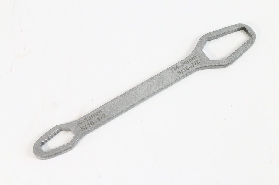 レンチ 両面二頭設計 可変口径 便利工具 8mm-24mmナットに対応 自動車 バイク整備 便利ツール　【新品】