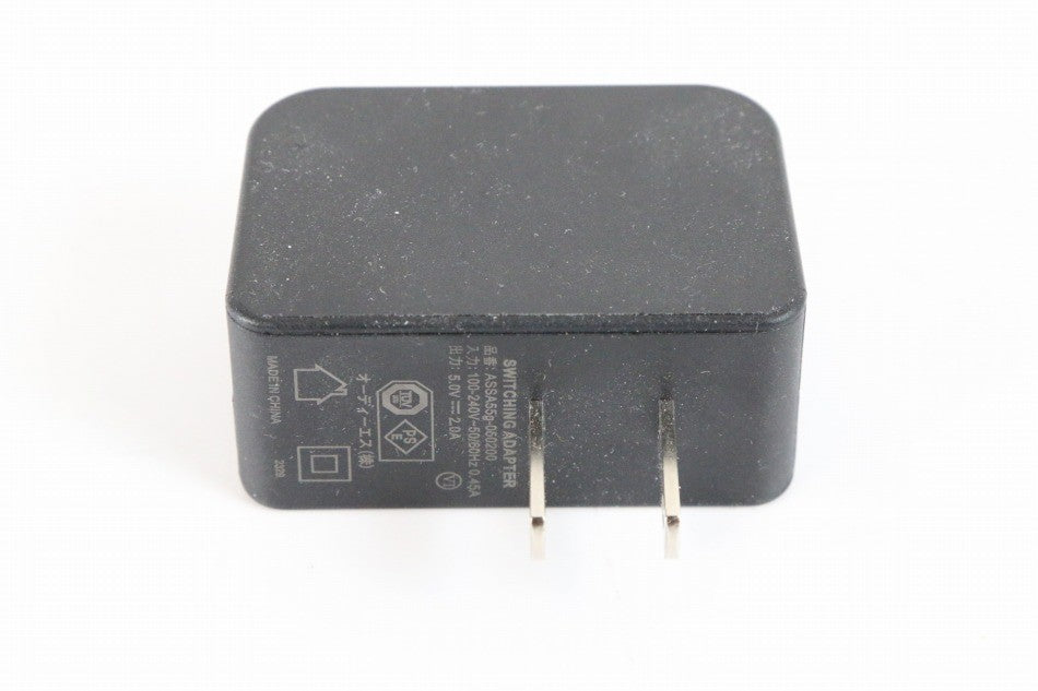 /スマートフォン タブレットなど用 USB式 ACアダプタ　ASSA55g-050200 5V 2A　SWITCHING ADAPTER SWITCHING ADAPTER 型番：ASSA55g-050200　【中古品】