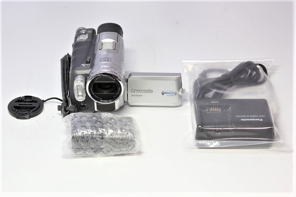 パナソニック NV-GS200K-S デジタルビデオカメラ シルバー　【中古品】