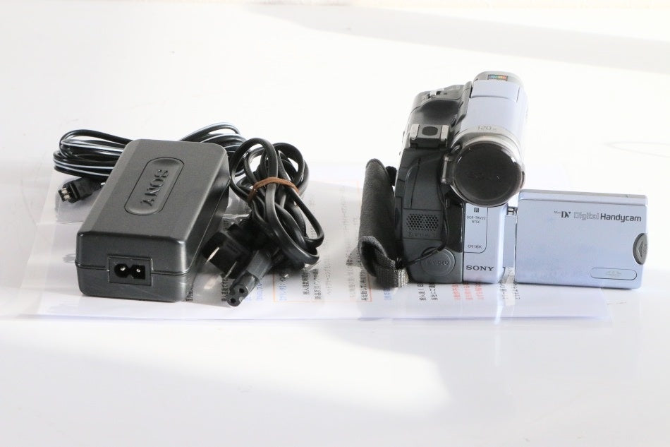 SONY DCR-TRV22K miniDVテープ デジタルビデオカメラ ソニー　【中古品】