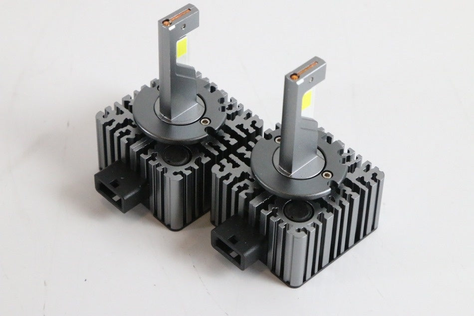D1S D1R LEDヘッドライト 爆光40000LM 車検対応 キャンセラー内蔵 ポン付け 両面発光 HID交換用 12V/24V 2個　【新品】