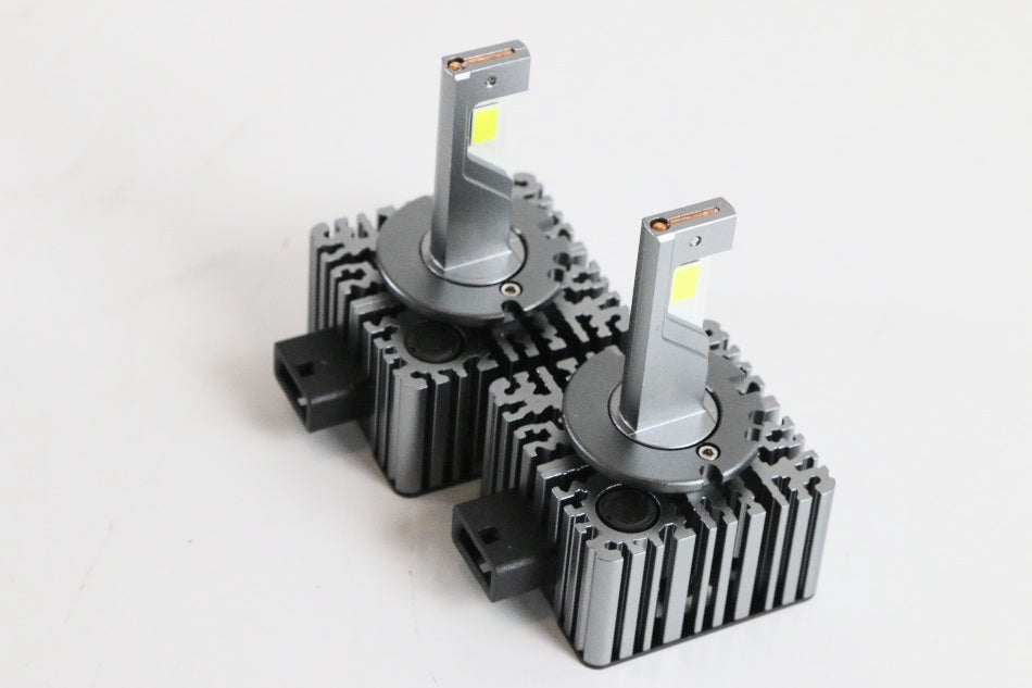 D1S D1R LEDヘッドライト 爆光40000LM 車検対応 キャンセラー内蔵 ポン付け 両面発光 HID交換用 12V/24V 2個　【新品】