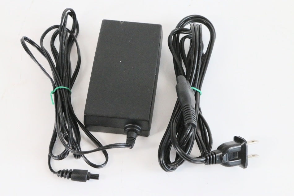 Canon コンパクトパワーアダプター CA-560　【中古品】