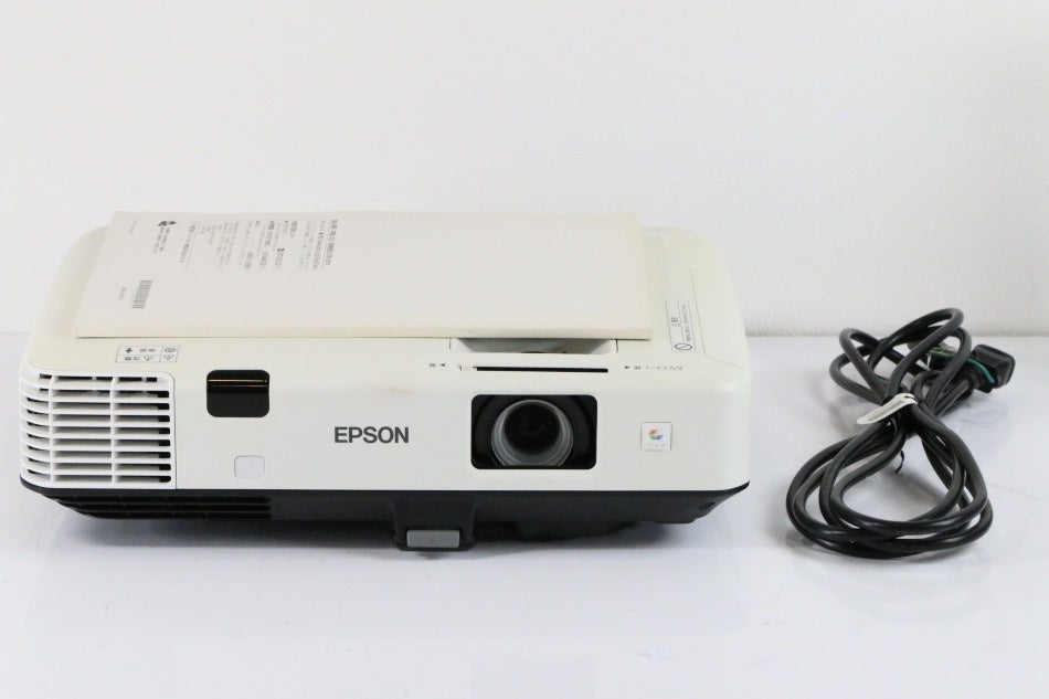 EPSON プロジェクター EB-1960 5,000lm XGA 3.7kg　【中古品】