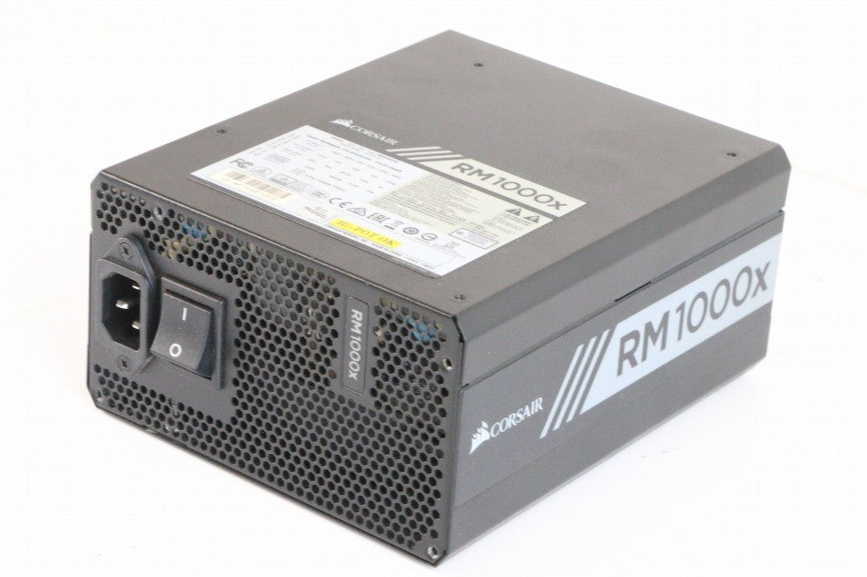 Corsair RM1000x 80PLUS GOLD認証取得 1000W静音電源ユニット PS596 CP-9020094-JP　【中古品】
