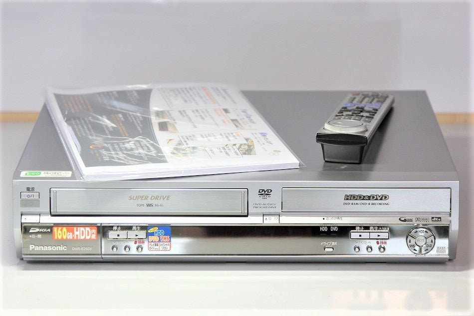 パナソニック 160GB DVDレコーダー VHSビデオ一体型 DIGA DMR‐E250V-S　【中古品】
