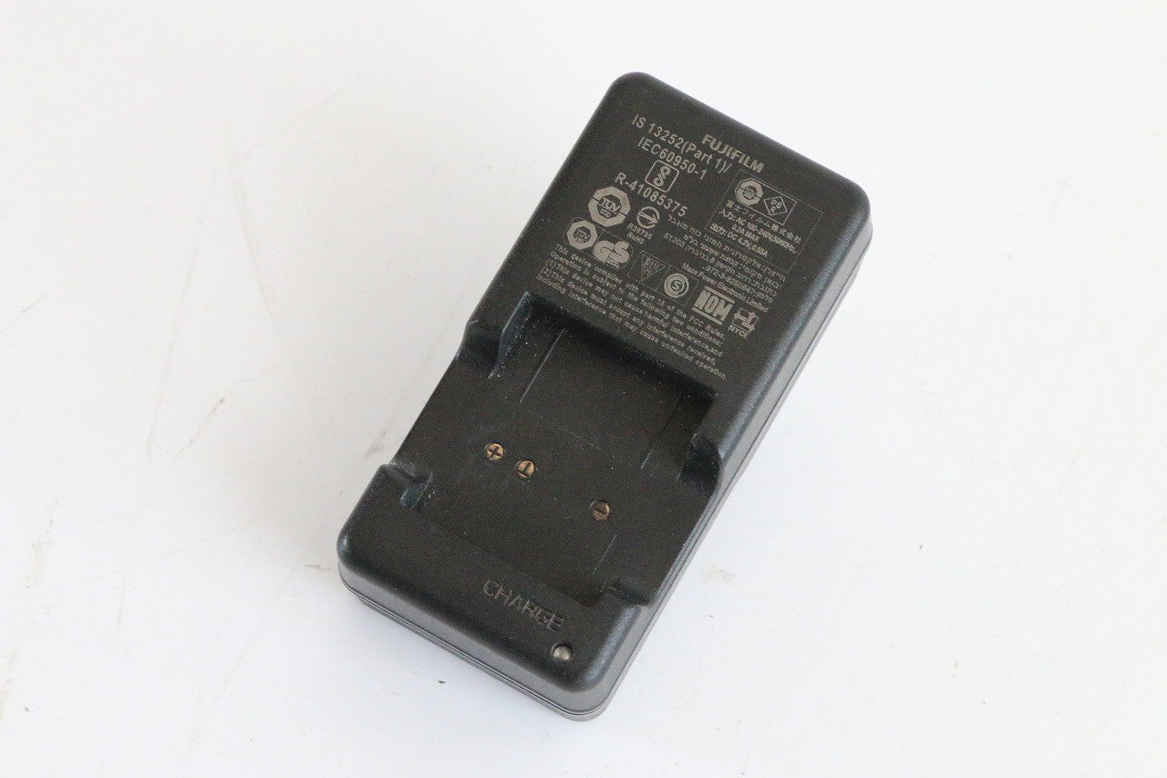 FUJIFILM　デジカメ充電器　MPU-001　【中古品】