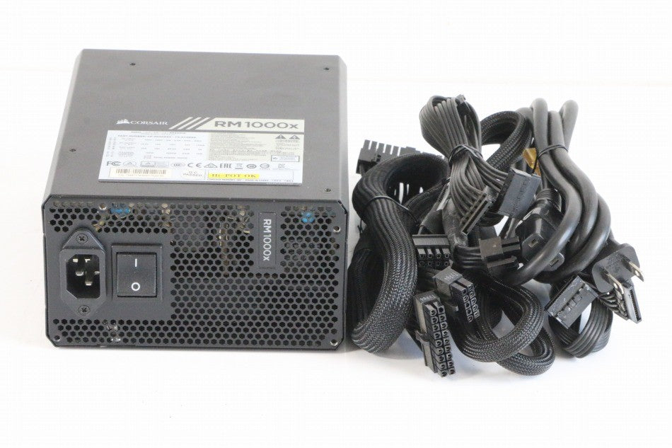 Corsair RM1000x 80PLUS GOLD認証取得 1000W静音電源ユニット PS596 CP-9020094-JP　【中古品】