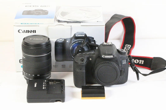 Canon デジタル一眼レフカメラ EOS 60D レンズキット EF-S18-135mm F3.5-5.6 IS 付属 EOS60D18135ISLK　【中古美品】