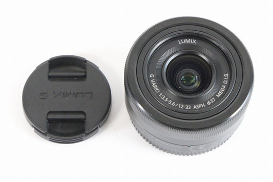 パナソニック 標準ズームレンズ マイクロフォーサーズ用 ルミックス G VARIO 12-32mm/F3.5-5.6 ASPH./MEGA O.I.S. ブラック H-FS12032-K　【中古品】
