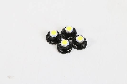 T4.7 LED ライト メーターパネルライト 計器灯 ホワイト 12V 4個入り　ミニキャブ　クリッパーなど　【新品】