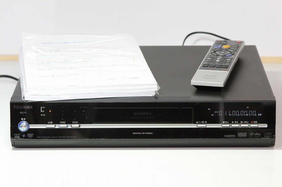 TOSHIBA VARDIA 地上・BS・110度CSデジタルチューナー搭載ハイビジョンレコーダー HDD300GB RD-S301　【中古整備品】