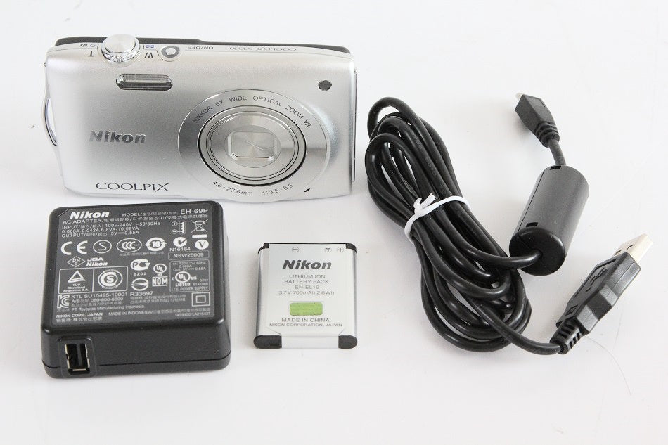 Nikon デジタルカメラ COOLPIX (クールピクス) S3300 クリスタルシルバー S3300SL　【中古品】