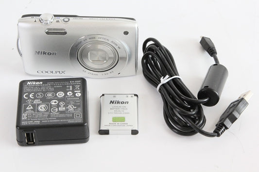 Nikon デジタルカメラ COOLPIX (クールピクス) S3300 クリスタルシルバー S3300SL　【中古品】