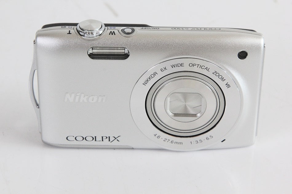 Nikon デジタルカメラ COOLPIX (クールピクス) S3300 クリスタルシルバー S3300SL　【中古品】