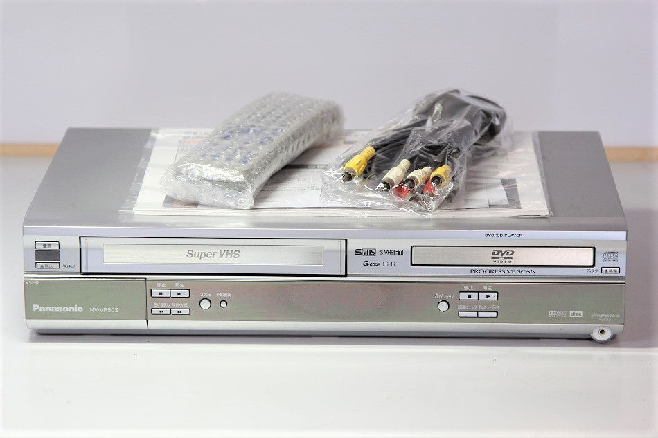 パナソニック DVDプレーヤー VHSビデオ一体型 NV-VP50S　【中古品】
