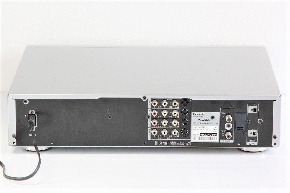 パナソニック D-VHS ビデオデッキ NV-DH2　【中古品】