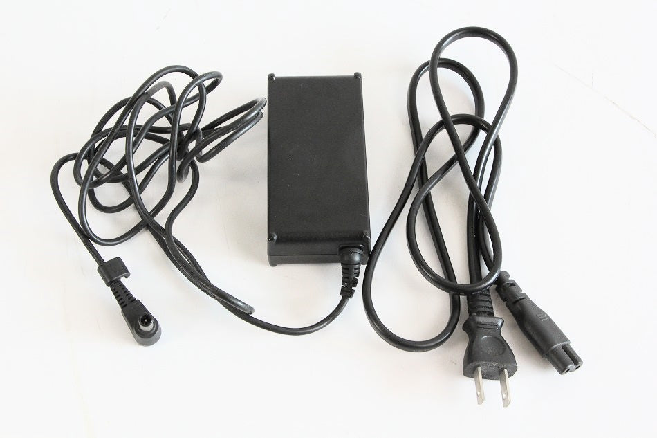 Panasonic ACアダプター CF-AA1533 J C1【中古品】